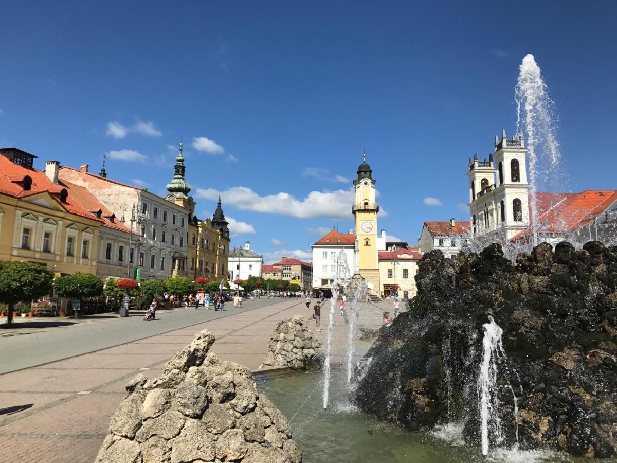 Bl - The Penthouse, 24Hr Self Check-In, 2 Bedrooms, Fireplace, Ac, Panoramic View From Main Balcony, 3-Minute Walk To City Center Banská Bystrica Exterior foto