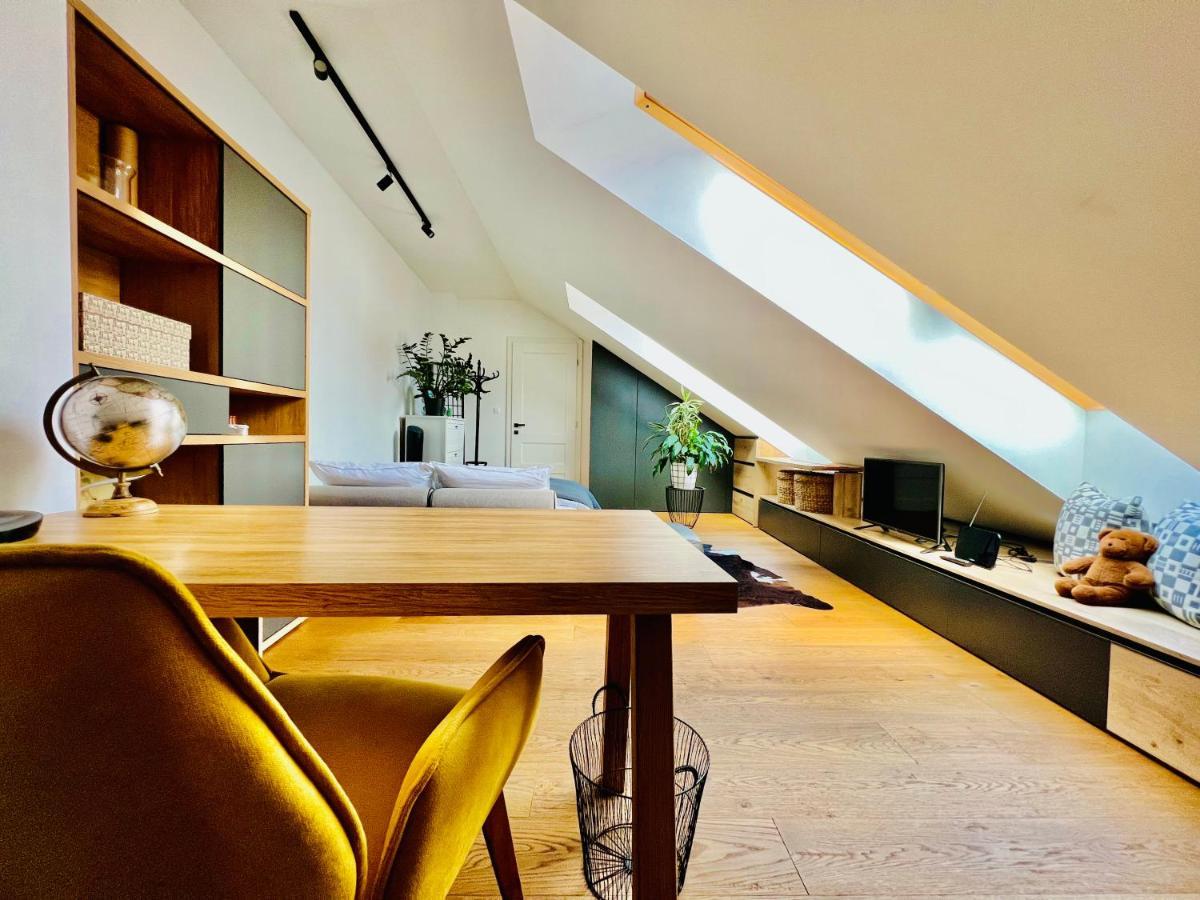 Bl - The Penthouse, 24Hr Self Check-In, 2 Bedrooms, Fireplace, Ac, Panoramic View From Main Balcony, 3-Minute Walk To City Center Banská Bystrica Exterior foto